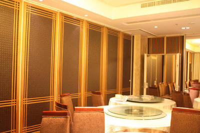 手自一体活动隔断